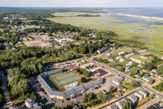 Nautical Mile Resort - Wells - 9