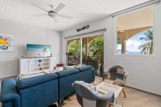 3-Bedroom, 2-Bath Beachfront Condo with Pool - Playa Flamingo - 8