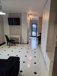 Studio z ogrodem przy Orlej - 6