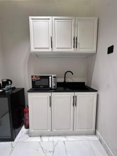 Modern Apartment in the Heart of Riyadh - Riad - 4