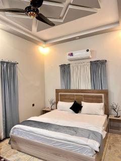 Comfort lodge Guest House - Karachi - 6