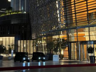 Stunning Burj Khalifa & Fountain Views - Luxury 2BR - 5 minutes walk to Dubai Mall - 2