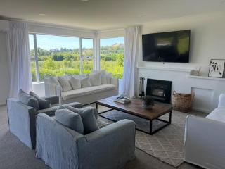 Wineries and cycle tracks on your doorstep - Havelock North - 7