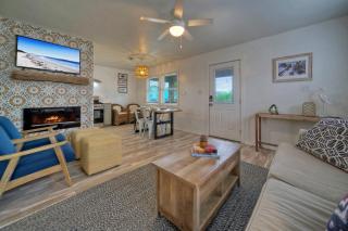 Dual Port A Cottages 2 Complete Homes Walk to the Beach Patio Fully-Equipped Kitchens - 4