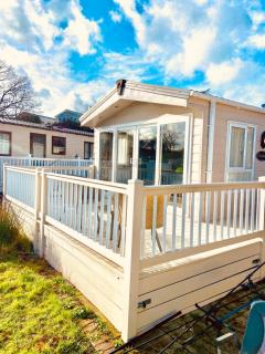 Lakeside mini lodge - Saint Osyth - 3