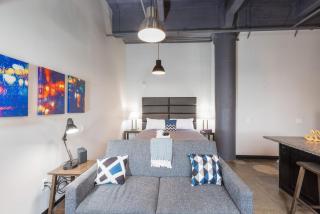 Steps 2 Everything! - KING Bed - Amazing Roof and Gym - Pittsburgh - 2