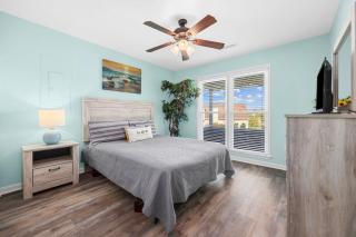 NEW POOL & Spa Coming May 2025 - NEW HOT TUB Available now- Dog friendly 4BR private home 6Min Walk to Beach - Myrtle Beach - 3