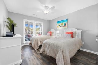 NEW POOL & Spa Coming May 2025 - NEW HOT TUB Available now- Dog friendly 4BR private home 6Min Walk to Beach - Myrtle Beach - 7