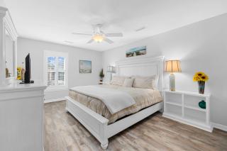NEW POOL & Spa Coming May 2025 - NEW HOT TUB Available now- Dog friendly 4BR private home 6Min Walk to Beach - Myrtle Beach - 8
