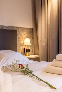 Riviera Premier Suites - 5