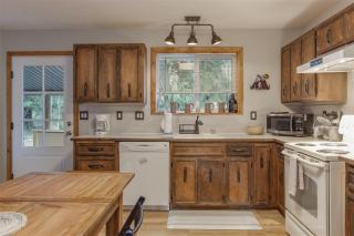 Gnomerson’s Hideaway - Packwood - 2