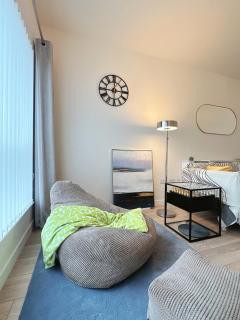 Wee Townhouse, 3 Beds with Free Parking, Wifi & Ethernet Connection - Glasgow - 2