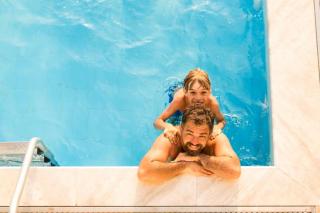 Holiday Inn Express & Suites Phoenix - Midtown, an IHG Hotel - Phoenix - 2