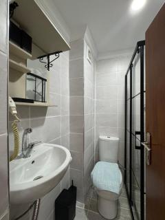 PeraHomes Wooden Flat - Istanbul - 8