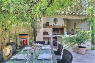 Charming Provence Retreat with Heated Pool and Jacuzzi - Saint-Cannat - 5