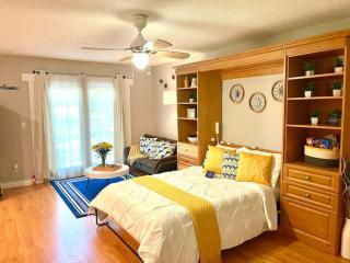 Town and Country Hideaway - Perkins - 5