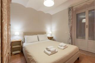 S.Ambrogio Courtyard in Florence-hosted by Thinah - Florence - 5