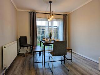 Spacious 4 Bedroom House - Balderton - 7