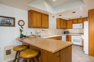 Escape at Seascape - SUR112 - 5