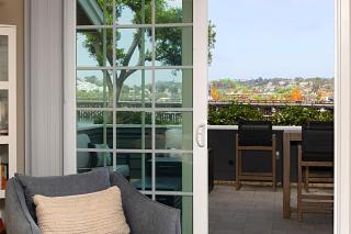 Trackside Tides - DM2925 - 9