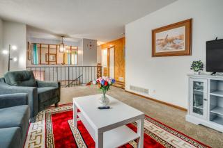 2 Mi to Dtwn St Paul Home with Private Deck and Yard! - Saint Paul - 6
