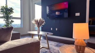Hollywood Retreat One Bedroom - Walk to Walk of Fame Free Parking Pool & Gym - 8
