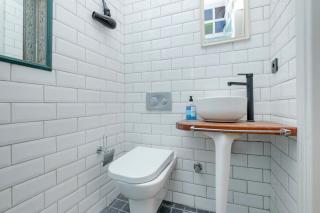 Cosy 2-Bedroom Apartment - Istanbul - 4
