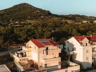 Apartments Villa Bella Vista Hvar - Hvar (Lesina) - 1