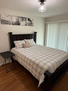 Entire home, Pool, Free Parking, WiFi, Family Neighborhood! - San Diego - 1