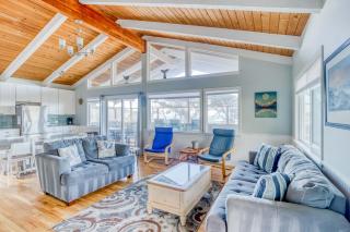 Captains Quarters - 9