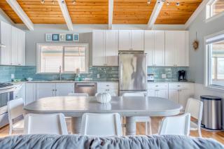 Captains Quarters - 7