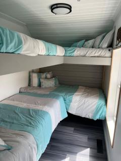 Twin Pines Lake Resort 1 - 3