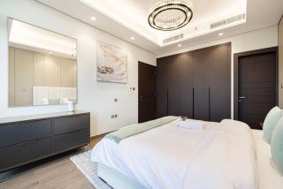 New 1BR APT Business Bay w Burj View - 6