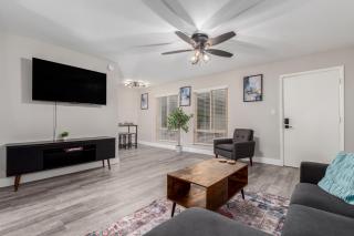 Stylish 2br1ba Apt King Bed Heart Of The City - Tempe - 0