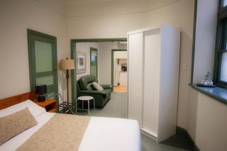 Large Studio Apartment With Spa - Ballarat - 9