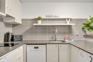Modern 1-Bed City Apartment Pool, Gym & Sauna - Brisbane - 4