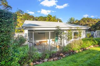 Palm Cottage - Stay Waiheke - Palm Beach - 4