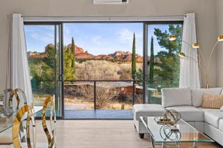 NEW Moondance Red Rock Retreat Epic Views - 9