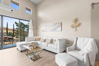 NEW Moondance Red Rock Retreat Epic Views - 5