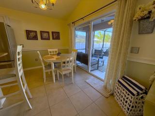 Spacious 5-Bedroom Pool Villa in Southern Dunes - Haines City - 1