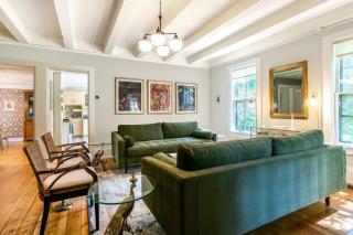 The School House - Walk to all Shops and Restaurants - New Remodel - 4