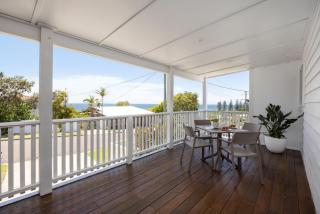 Noosa Gem in Peregian Beach - Ocean View - Steps to beach & village! Dog and family friendly - Peregian Beach - 8
