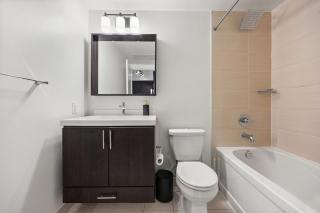 Spectacular Suite in the Heart of Toronto - 1