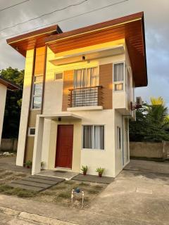 Cozy Home Vibes - 3 Bedroom Home - 9