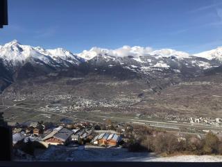 Holiday Home by Swiss Beach & Scenic Trails - Veysonnaz - 1