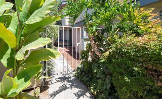 Chateau Relaxo #4- Beautiful Quiet Master Suite - 8