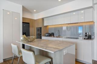 Chic Coastal Escape with Pool & Gym Access - - 2