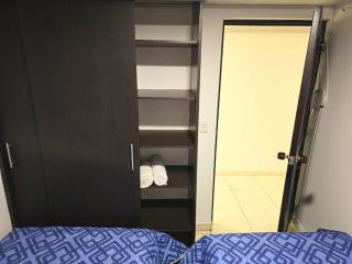 Acogedor apartamento familiar 2do piso - 06 personas - El Edén Centro Comercial - Bogotá - 2