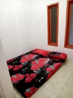 Penginapan Sijadi - - 0