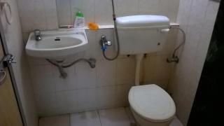 Semi furnished Studio in Thane near Tikujiniwadi - 8